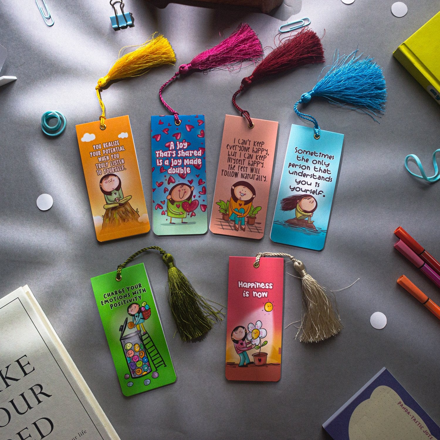 神崎詩織/Bookmark　未開封　新品 Her Quiet Power Collection - Magnetic Bookmarks - Signature Canvas