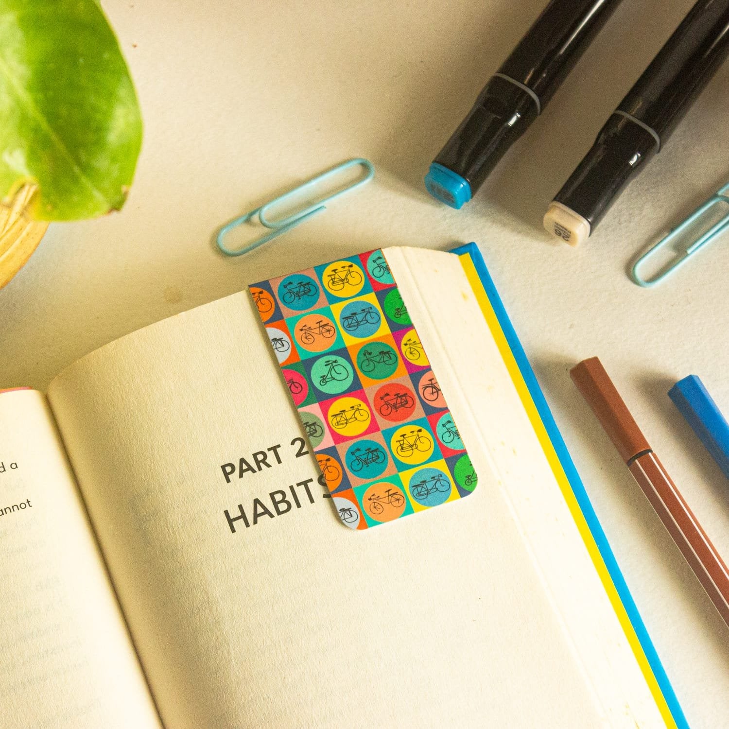 MAGNETIC BOOKMARKS