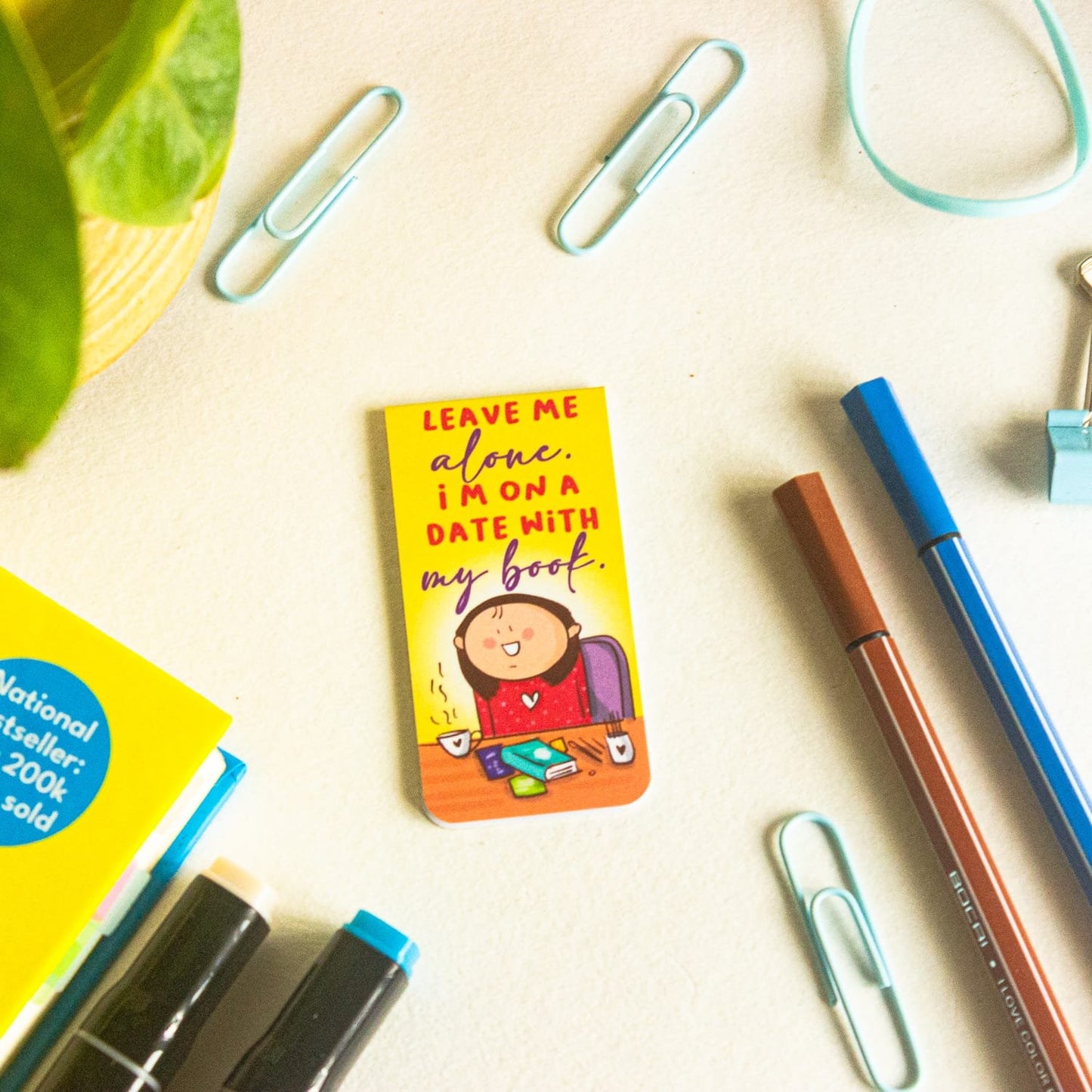 MAGNETIC BOOKMARKS
